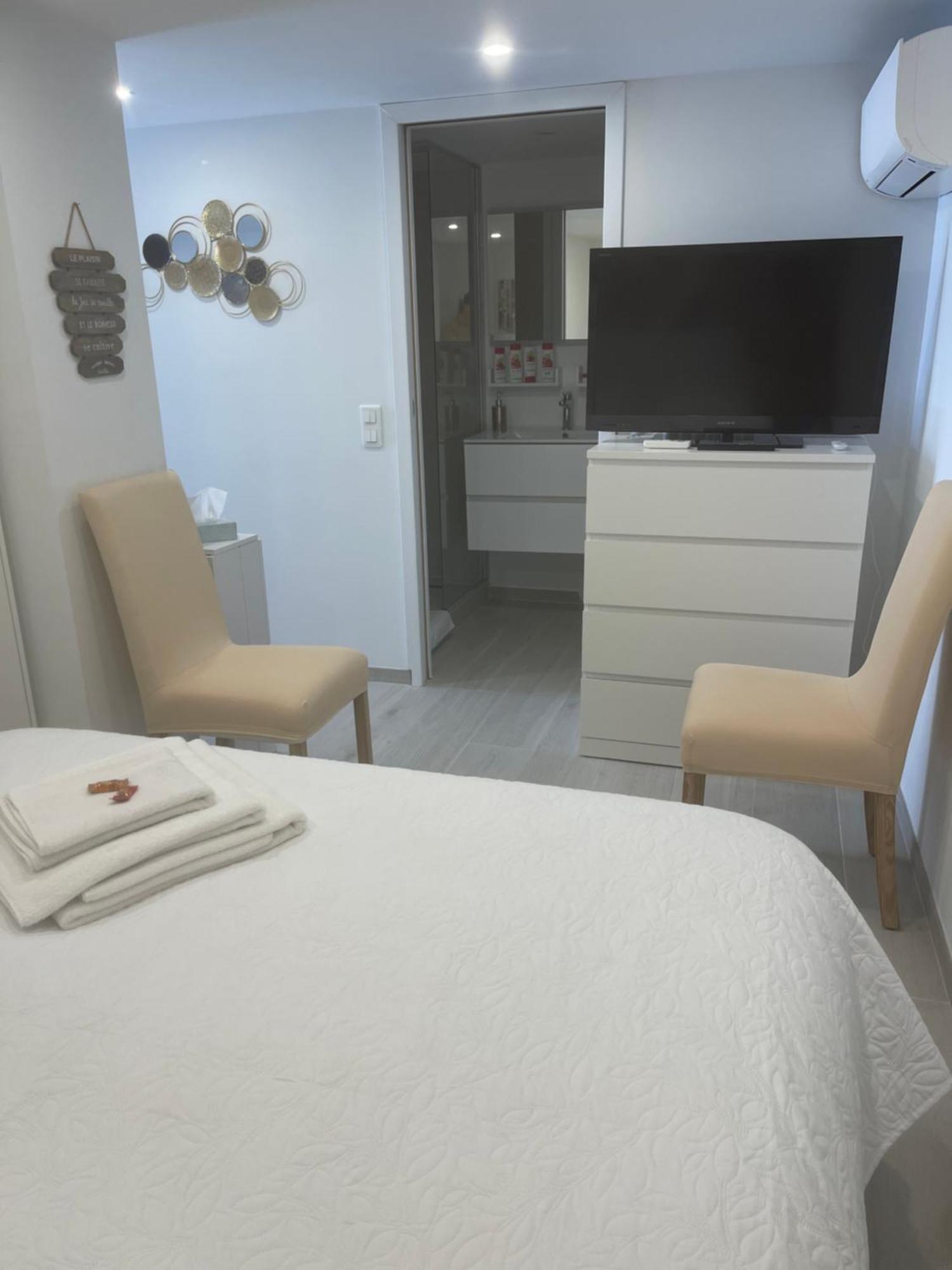 Grand Studio Neuf A 50 M Du Port Saint-Tropez Eksteriør bilde